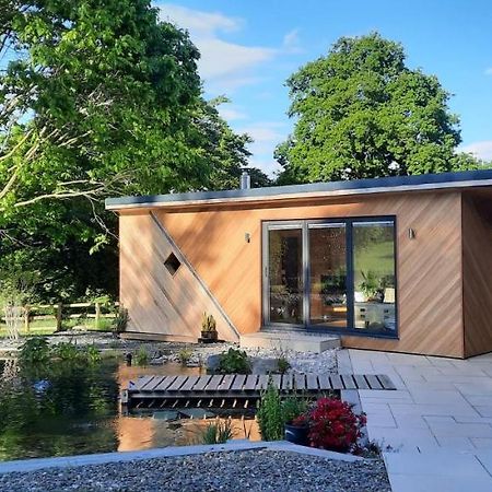 Mid-Wales Farmhouse, Swimming Pool, Tranquil Countryside Views, Sleeps 14 Meifod Dış mekan fotoğraf